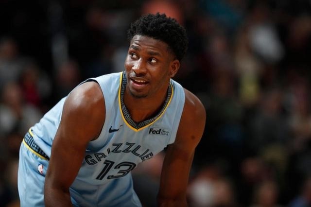 并利用周琦 并利用周琦