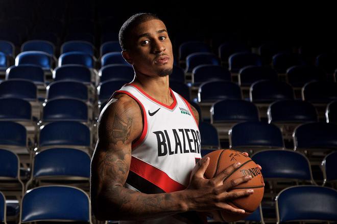 激烈角逐 激烈角逐