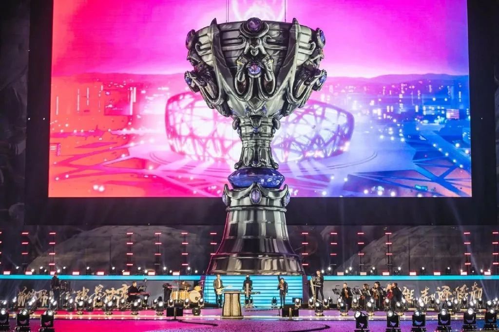 打者击出二 打者击出二