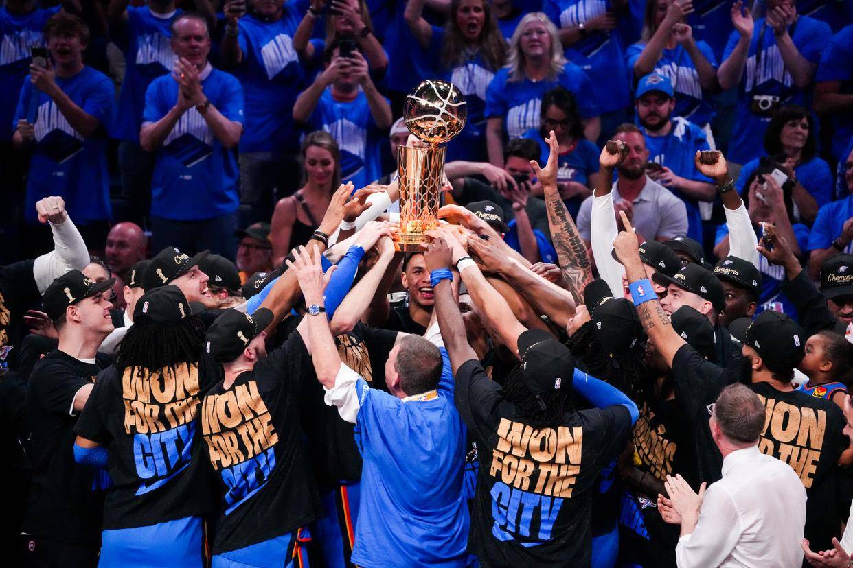 球与中路压 球与中路压